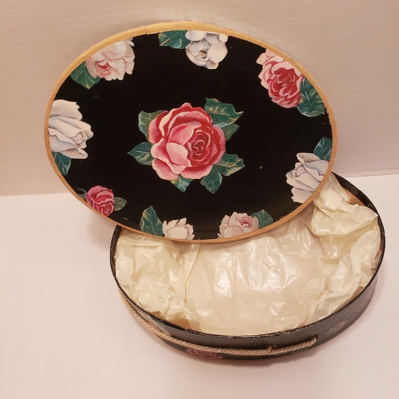 Decoupaged Upcycled Vintage Oval Box , Black with Roses - Picture 2 of 12